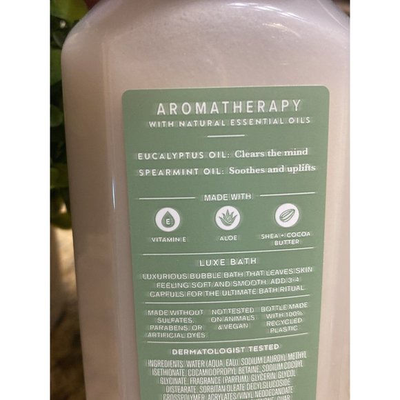 Bath & Body Works Aromatherapy “Eucalyptus + Spearmint” Luxe Bath - Picture 3 of 5